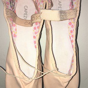 Capezio pink leather 8.5 Ballet shoe